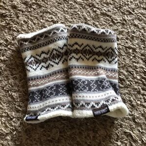Muk Luks Nordic Fair Isle Hand Warmers